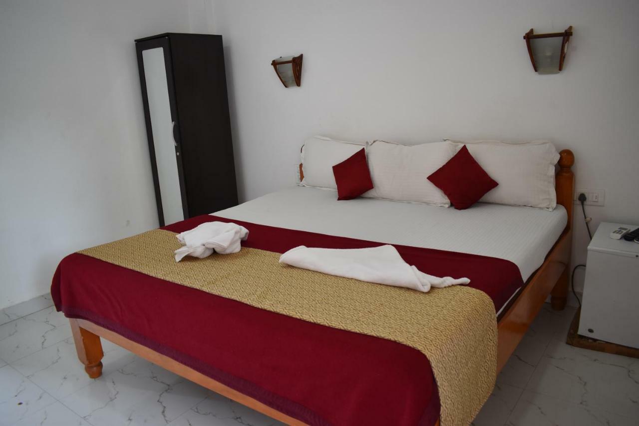 Hotel Mj Beach Resort Baga Exterior photo