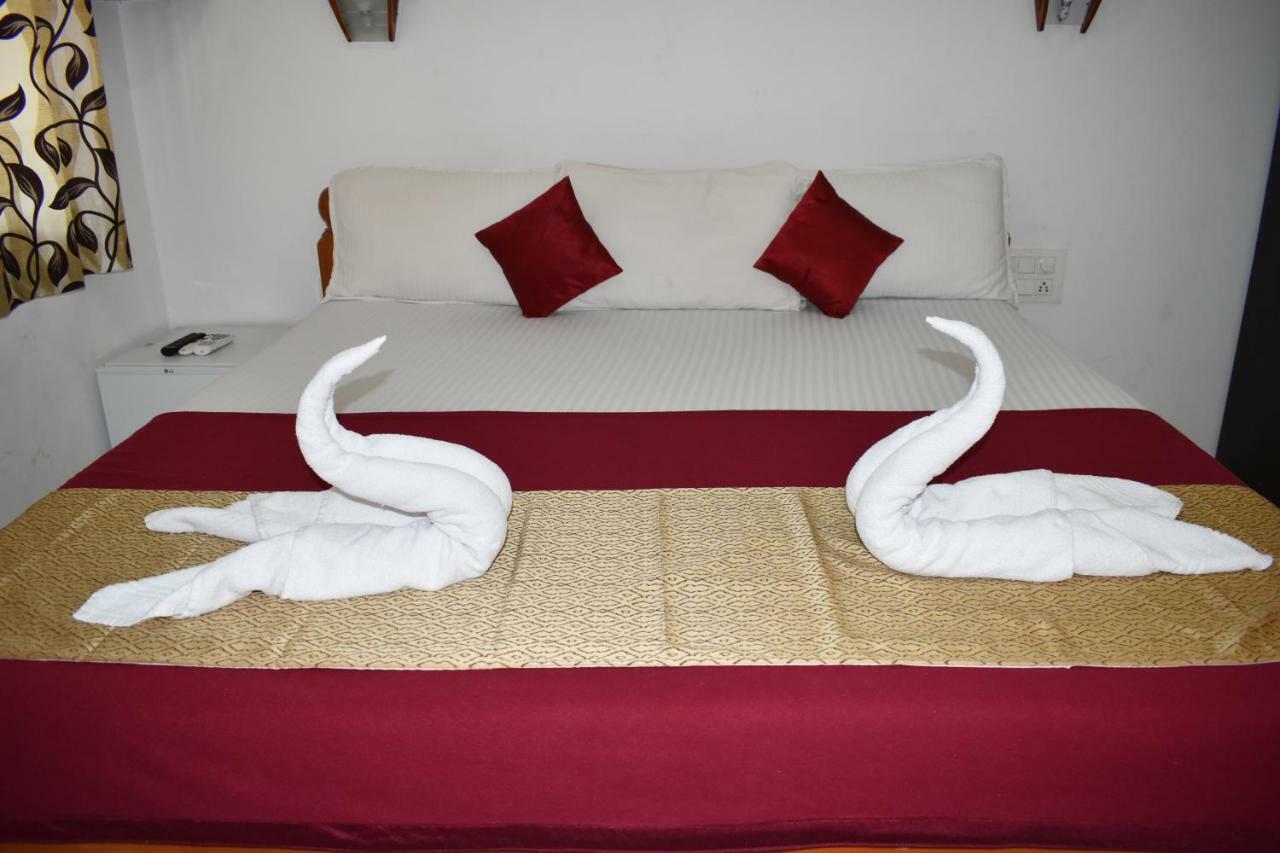 Hotel Mj Beach Resort Baga Exterior photo