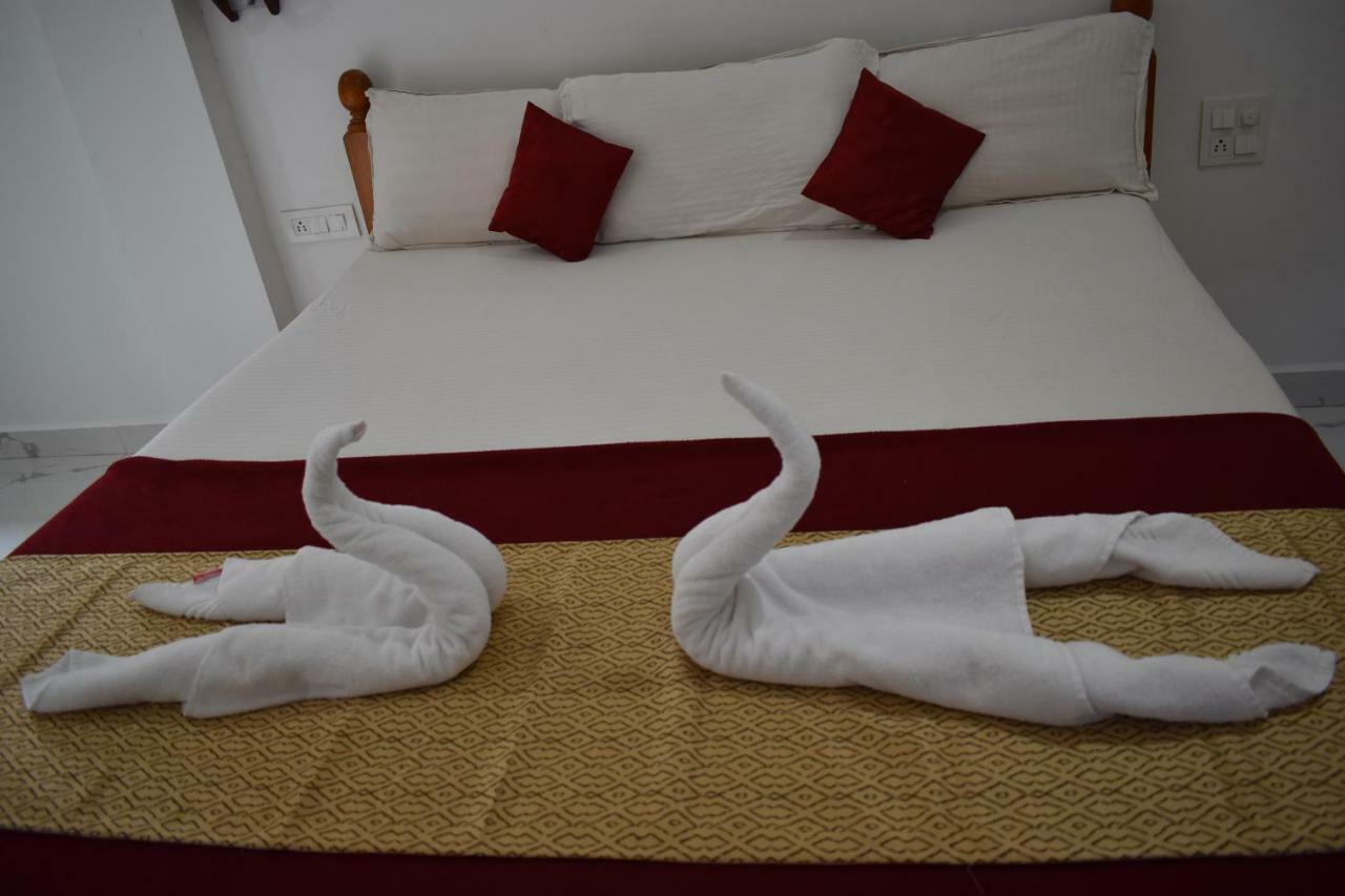 Hotel Mj Beach Resort Baga Exterior photo